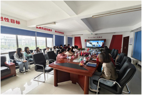 学院师生与湖南竹海堂医疗科技集团负责人进行座谈交流