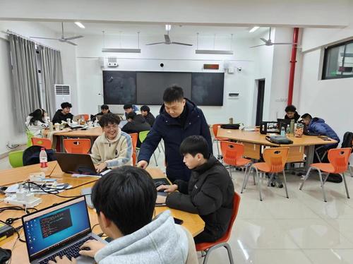 图片2 图片2