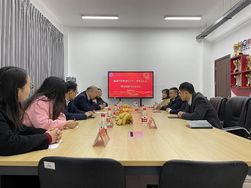 管院校友1