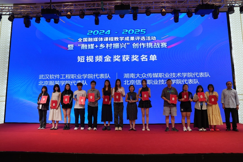 图片1 图片1